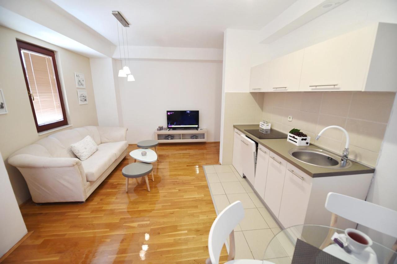 Si Apartments Ohrid With Free Parking Exterior photo