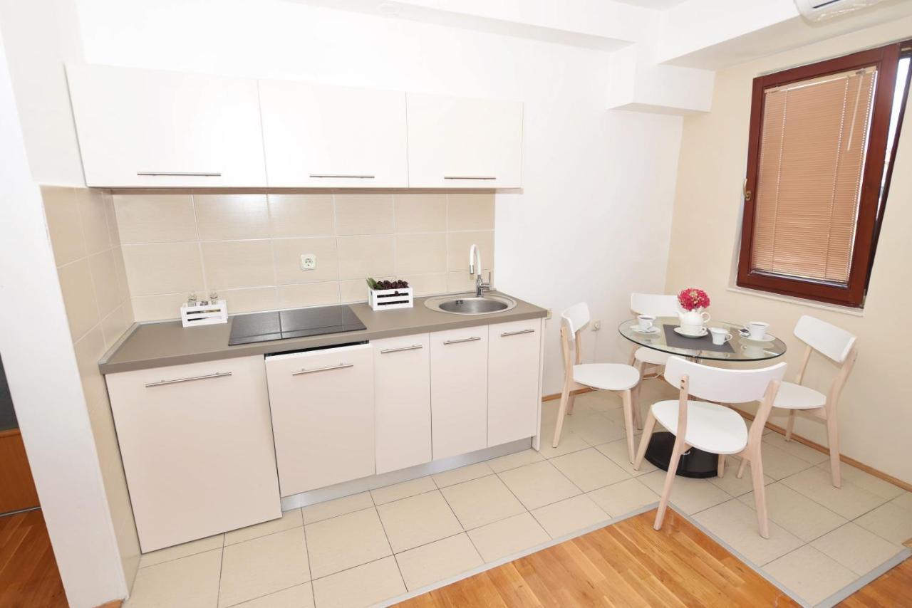 Si Apartments Ohrid With Free Parking Exterior photo